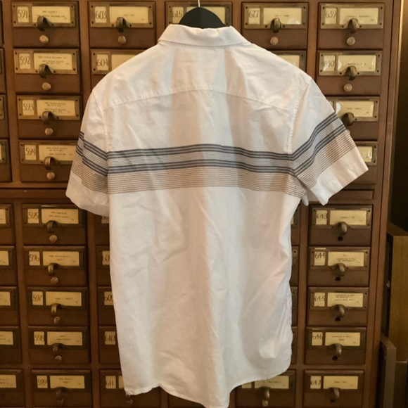 Perry Ellis - Picture 2 of 3